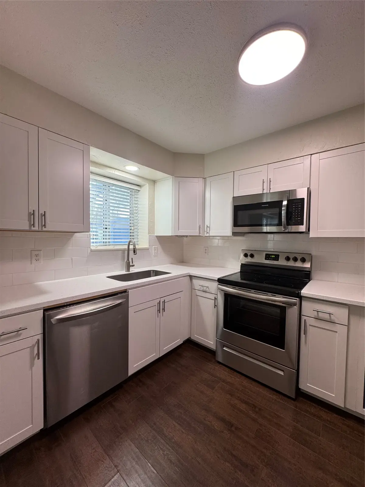 5043 Les Chateaux Drive #214, Dallas, TX 75235 - Image #1