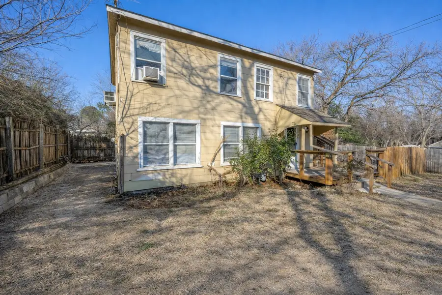 211 E Sherman Drive, Denton, TX 76209 - Image #2