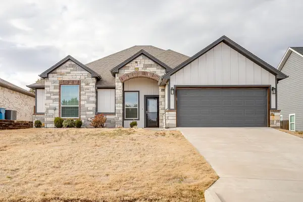 2708 San Gabriel, Granbury, TX 76048
