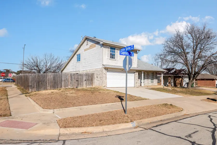 5808 Caprock Drive, Arlington, TX 76018 - Image #2