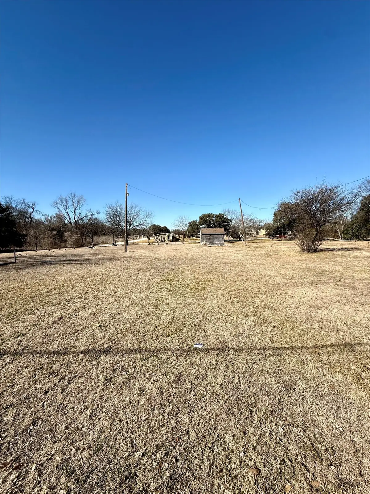 221 Williams St, Marlin, TX 76661 - #1