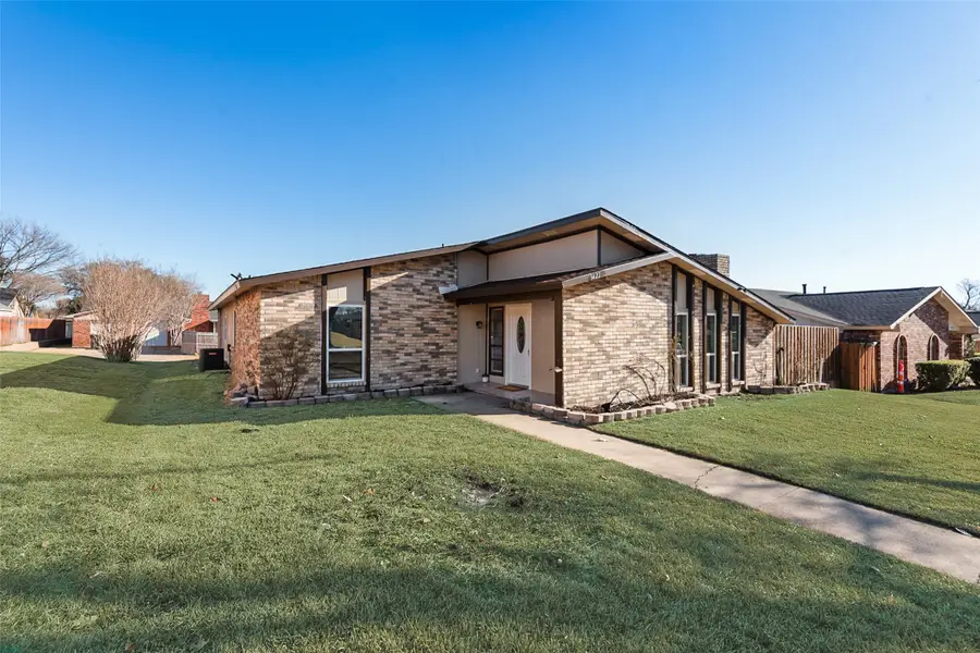 3422 Knoll Point Drive, Garland, TX 75043 - #2