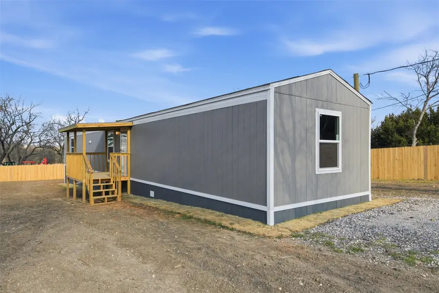 618 E 6th Street #B, Blum, TX 76627 - #2