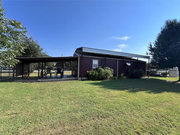 368 Treasure Beach, Comanche, TX 76442