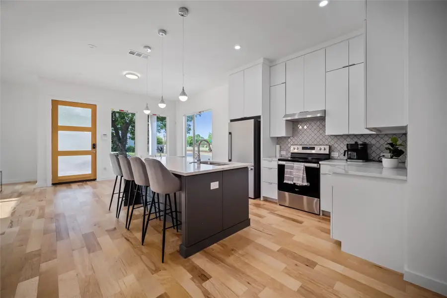 1350 Strickland Street, Dallas, TX 75216 - #3