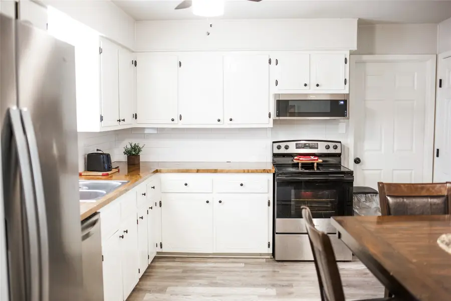 129 Bowie Circle, Brownwood, TX 76801 - #2