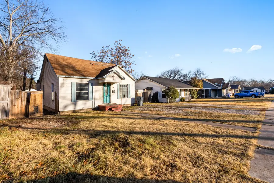 3613 Erath Street, Waco, TX 76710 - #3