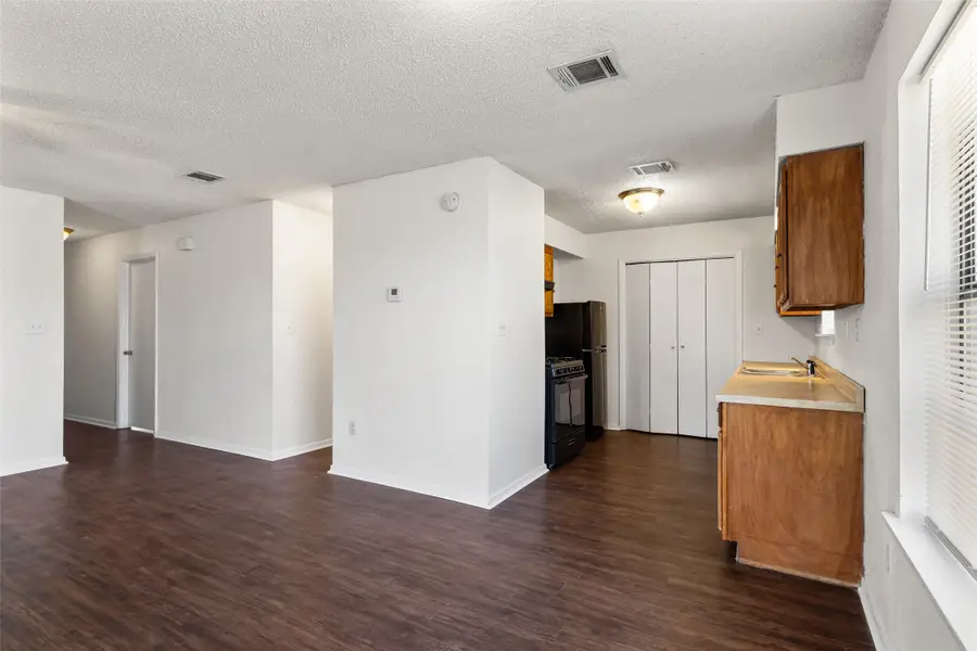 1501 S 29th Street, Waco, TX 76711 - #3