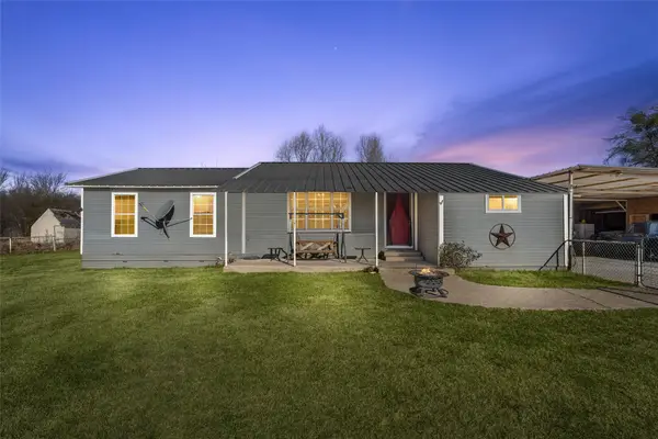 239 Wildwood Avenue, Elm Mott, TX 76640