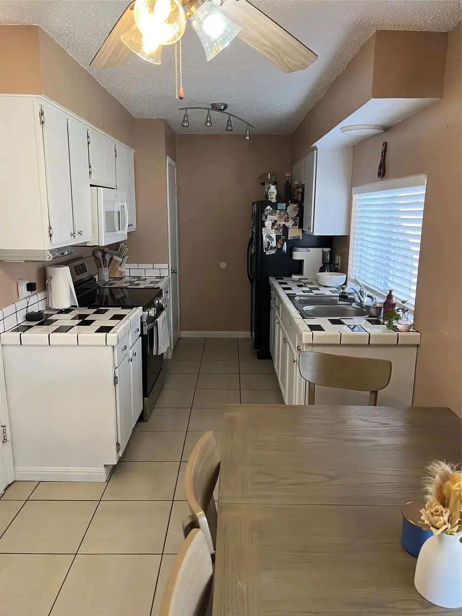 1207 Mars Drive, Cedar Hill, TX 75104 - #3