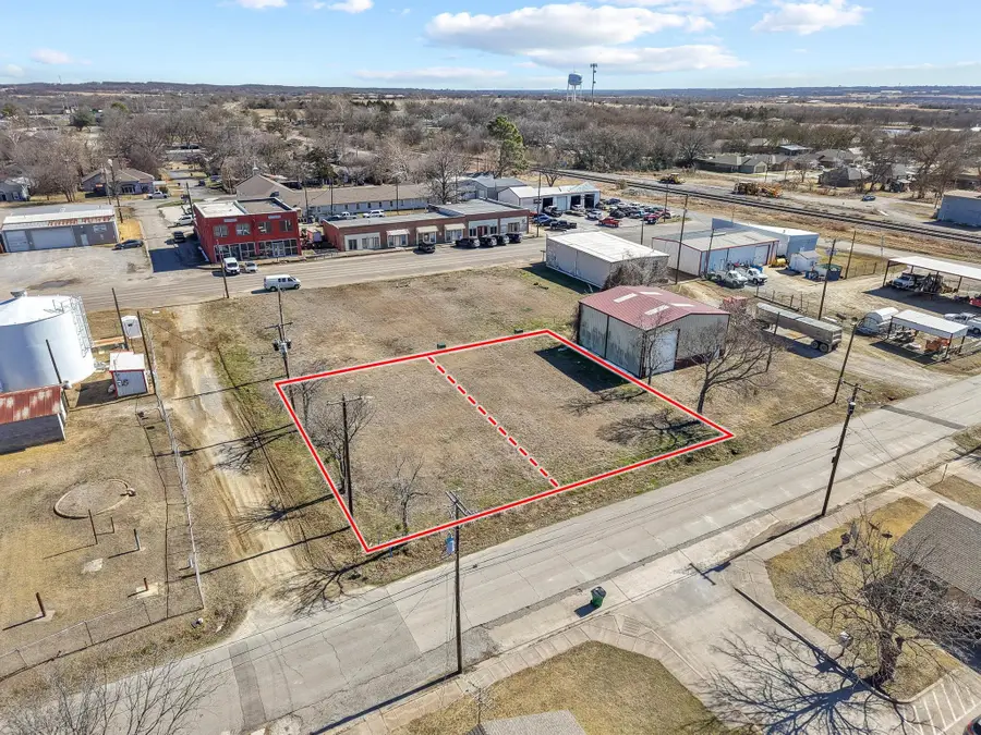 401 Grayson Street, Pottsboro, TX 75076 - #2