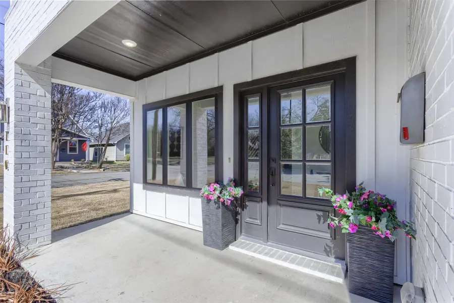 710 W White Avenue, McKinney, TX 75069 - #2