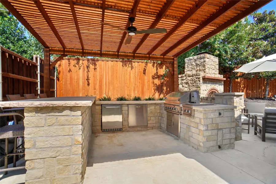 2828 Northwood Street, Grapevine, TX 76051 - #3