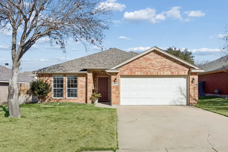 3404 Muleshoe Lane, Fort Worth, TX 76179 - Image #2