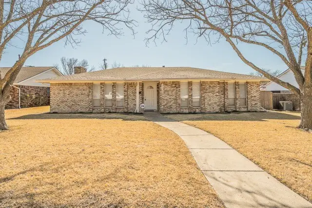 876 Dogwood Trail, Lancaster, TX 75146 - #1