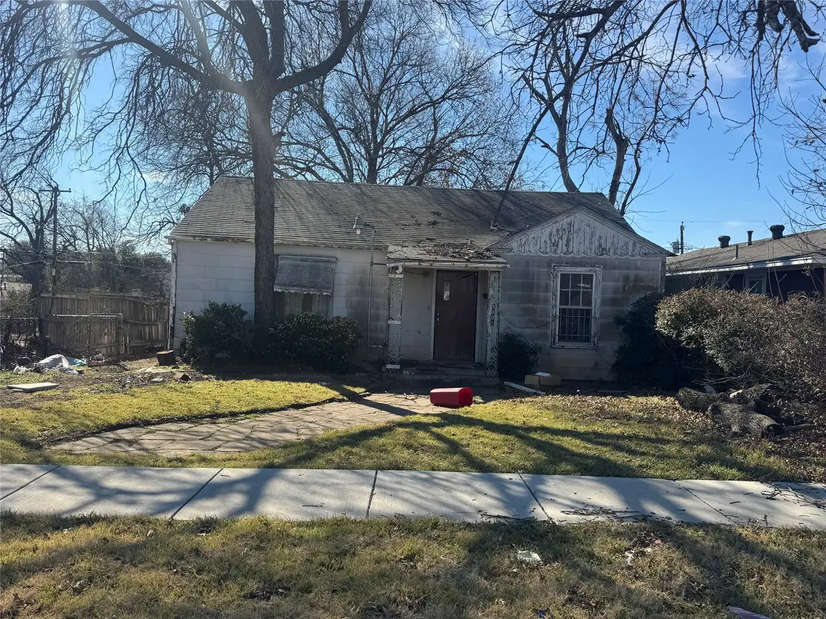 5801 Kilpatrick Avenue, Fort Worth, TX 76107 - #1