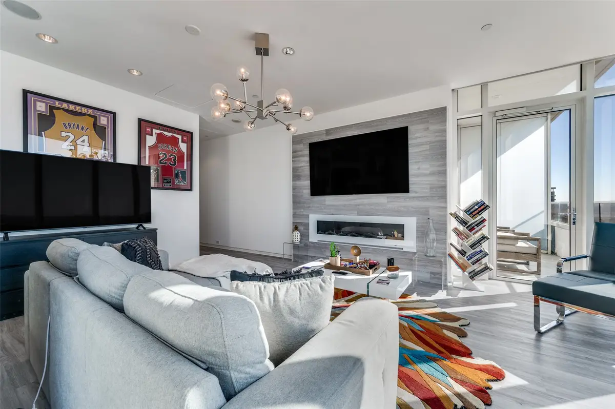 2430 Victory Park Lane #2601, Dallas, TX 75219 - #1