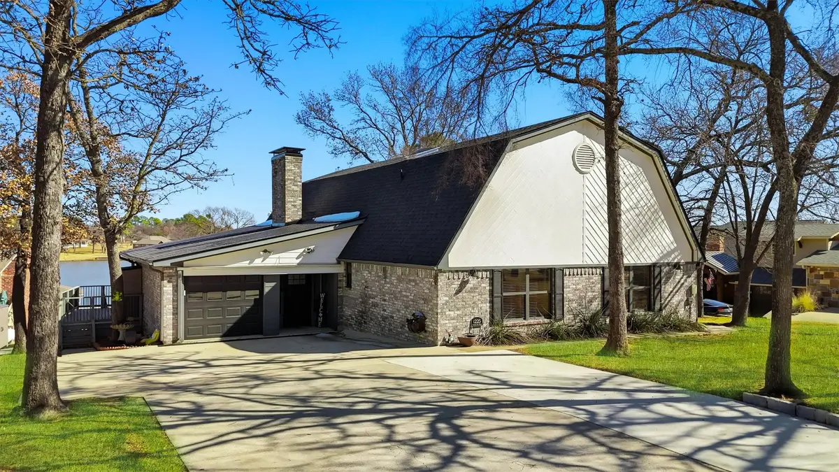 1225 Kiowa Drive W, Gainesville, TX 76240 - #1