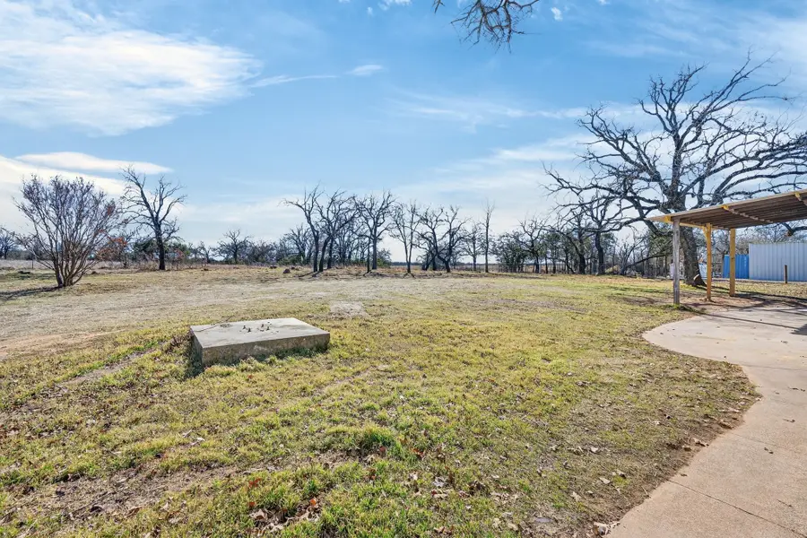 324 Whispering Oaks, Mineral Wells, TX 76067 - #3