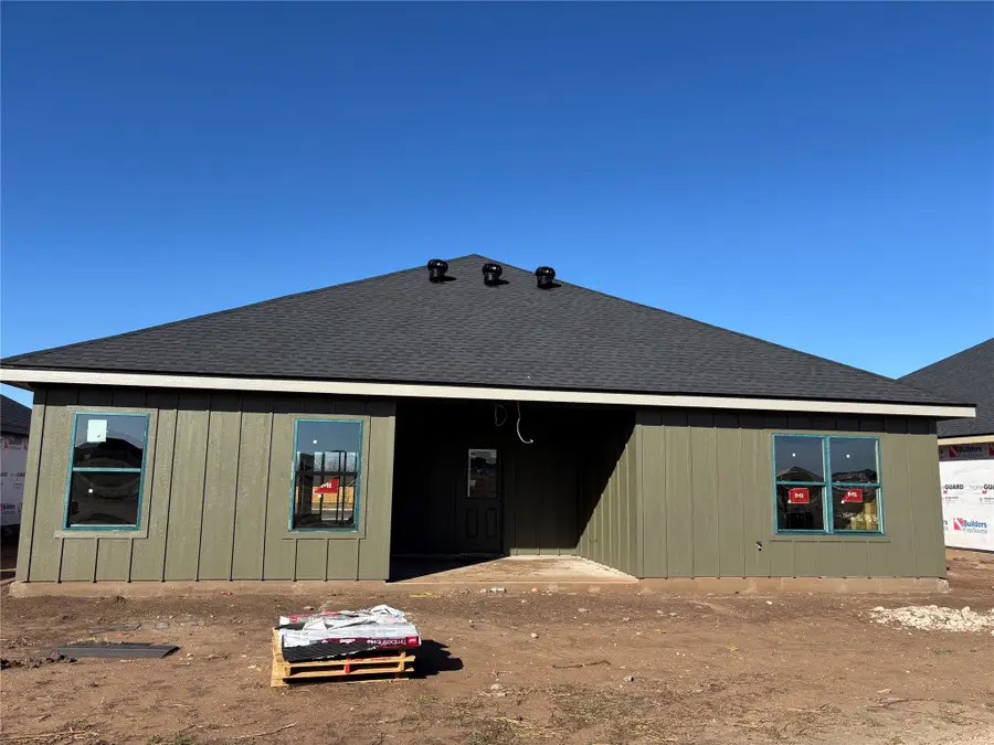 7689 Lake Ridge Parkway, Abilene, TX 79602 - #3