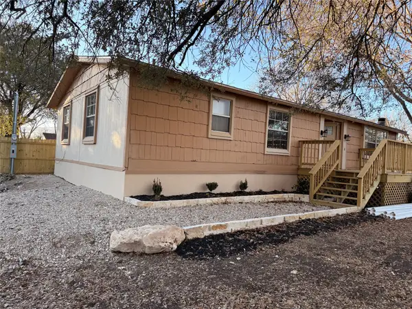 205 W Long St, Elm Mott, TX 76640