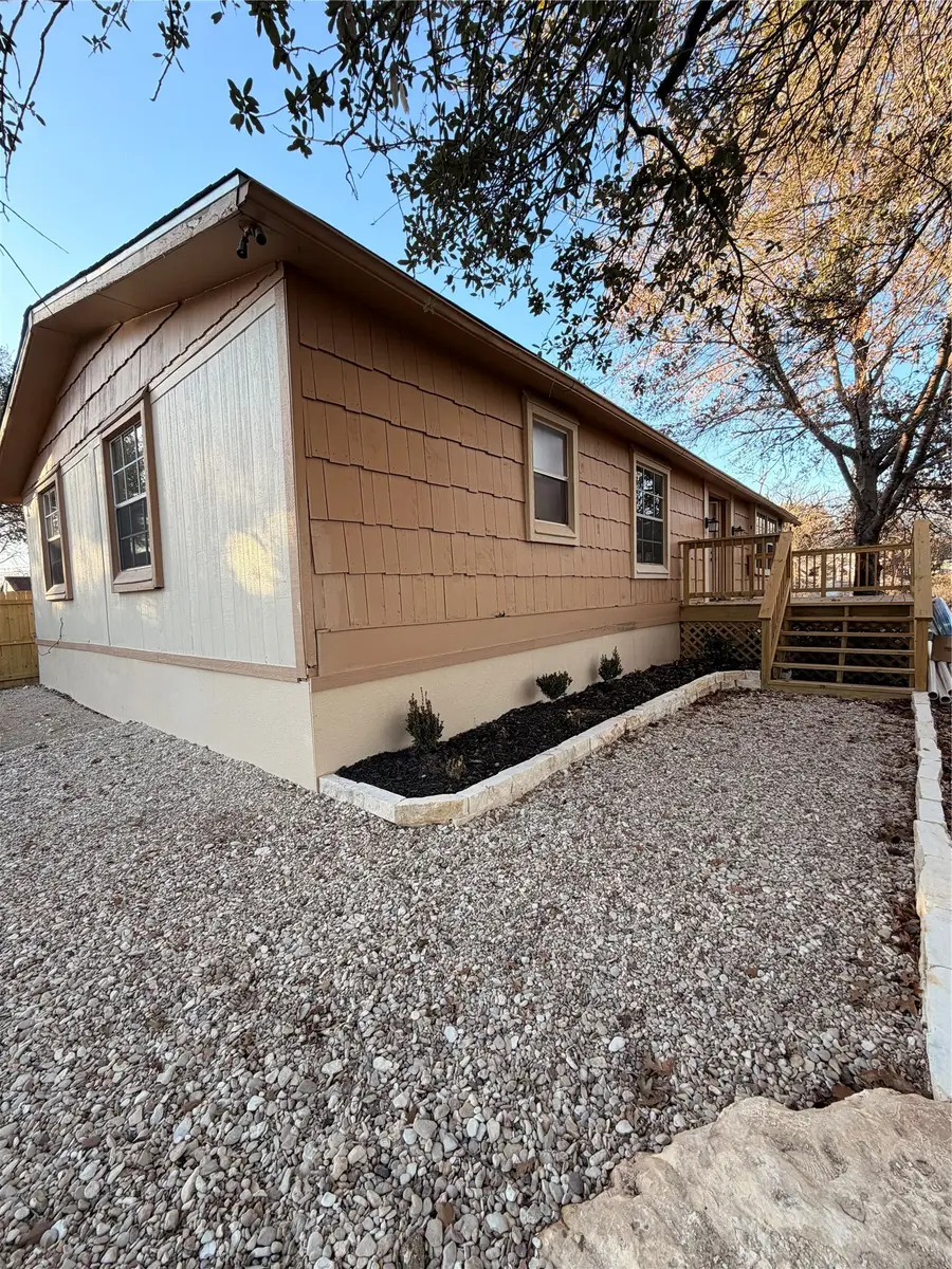 205 W Long St, Elm Mott, TX 76640 - #2