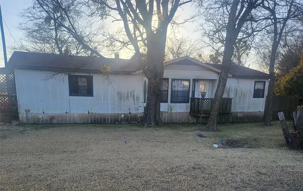 548 E Us Highway 69, Point, TX 75472