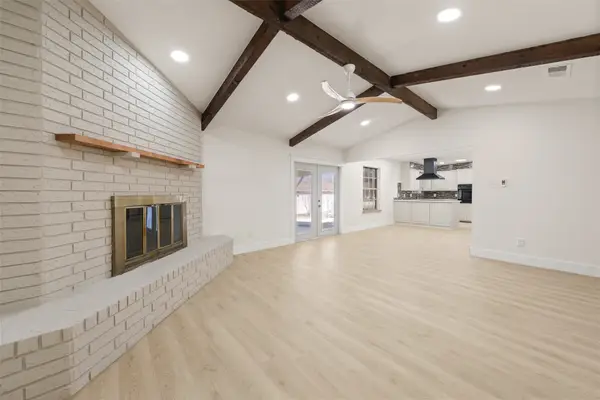 3270 Spring Valley Road, Lorena, TX 76655