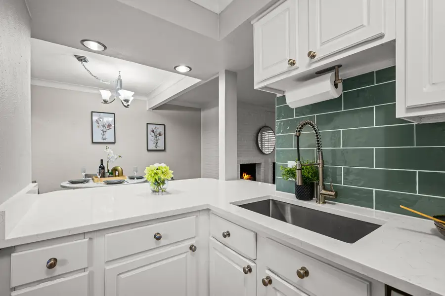 5934 Sandhurst Lane #109, Dallas, TX 75206 - #2