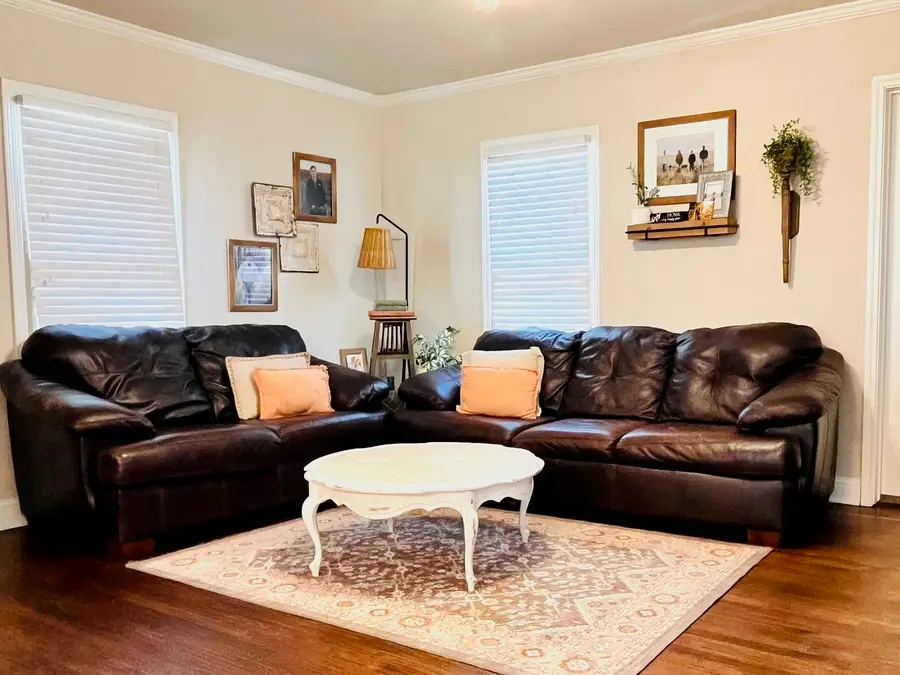 1308 4th Street, Graham, TX 76450 - #3