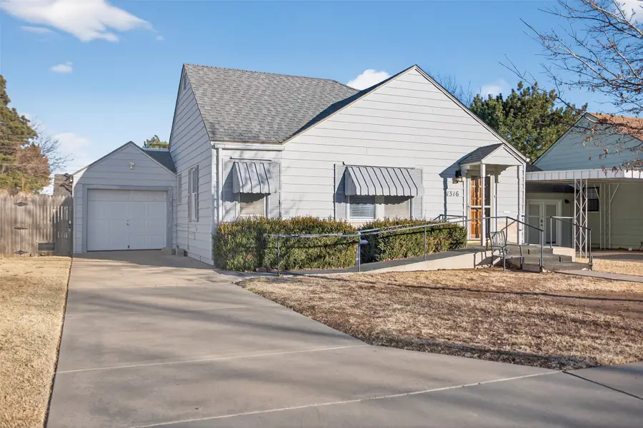 1316 Mary Ellen Street, Pampa, TX 79065 - #3