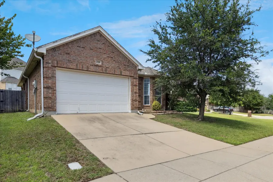 2329 Moccassin Lane, Fort Worth, TX 76177 - #2