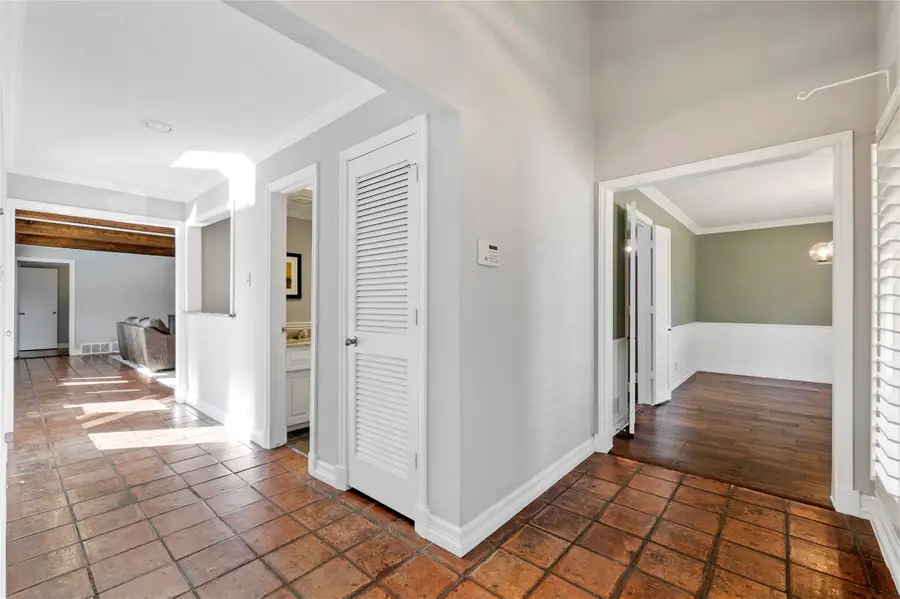 7116 Hunters Ridge Drive, Dallas, TX 75248 - #2