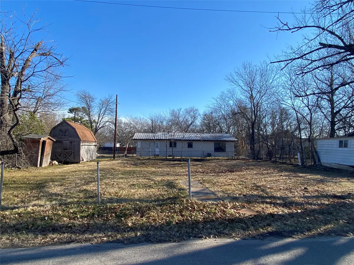 715 N 23 1/2 Street, Corsicana, TX 75110 - #1