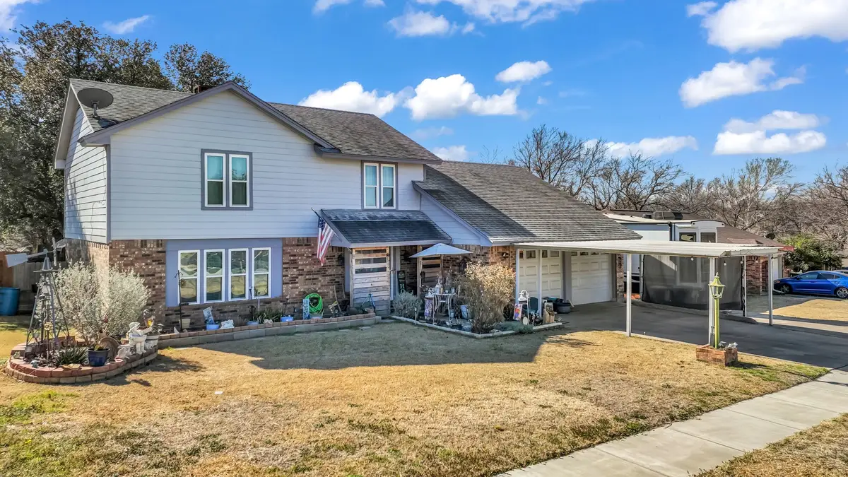 5808 Bunker Boulevard, Watauga, TX 76148 - #1