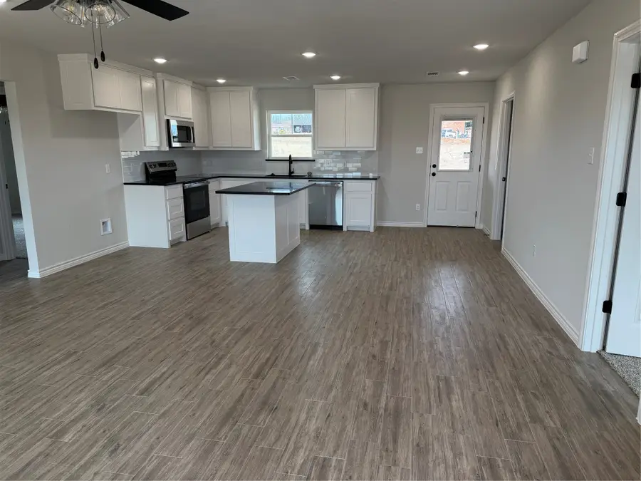 209 Altom Road, Springtown, TX 76082 - Image #3