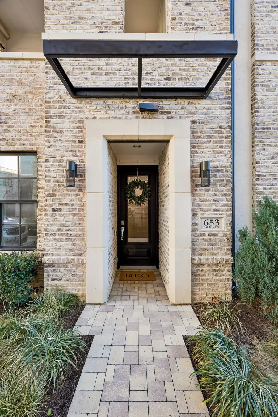 653 Dalton Lane, Irving, TX 75039 - #2