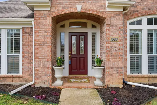 8505 Redwing Lane, Fort Worth, TX 76123