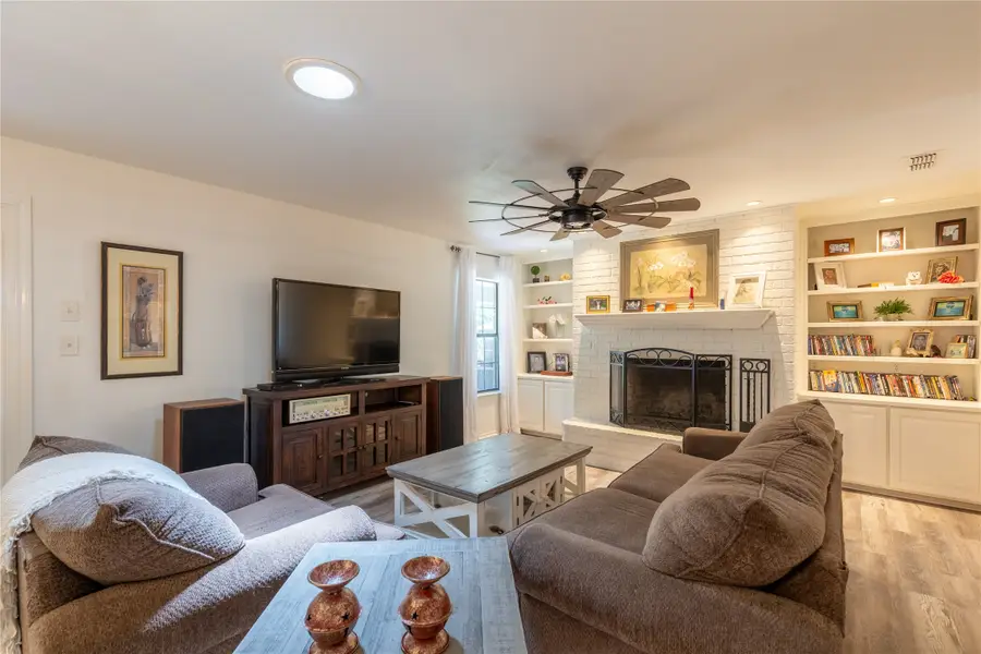 5207 Fairway Circle, Decordova, TX 76049 - #3