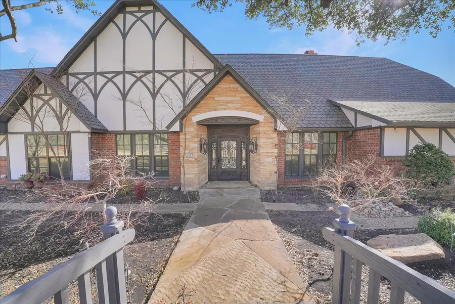 604 S Hampton Road, Oak Leaf, TX 75154 - #2