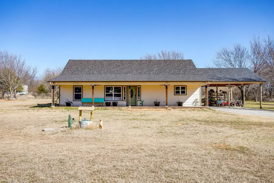 301 Willow Circle, Springtown, TX 76082 - Image #2
