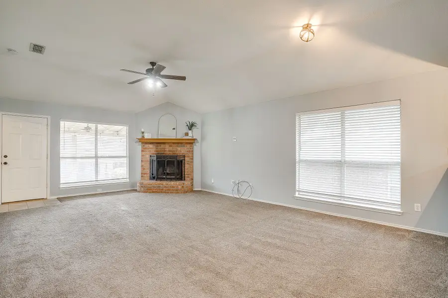 5712 Springtide Drive, Fort Worth, TX 76135 - #3