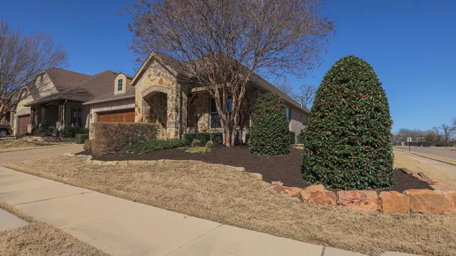 3017 Bella Lago Drive, Denton, TX 76210 - Image #3