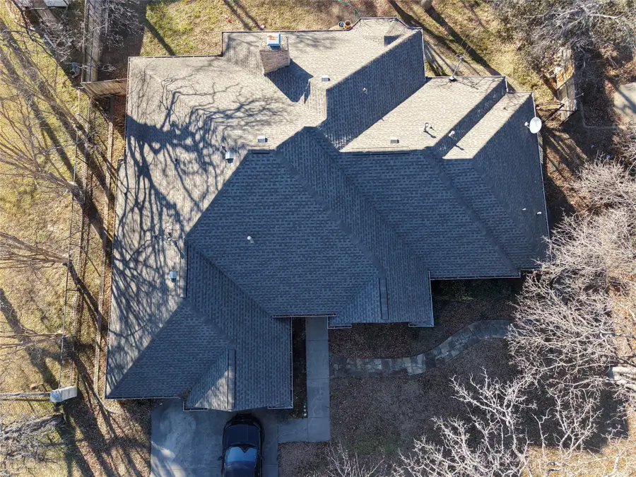 1704 S Bowen Road, Pantego, TX 76013 - #2