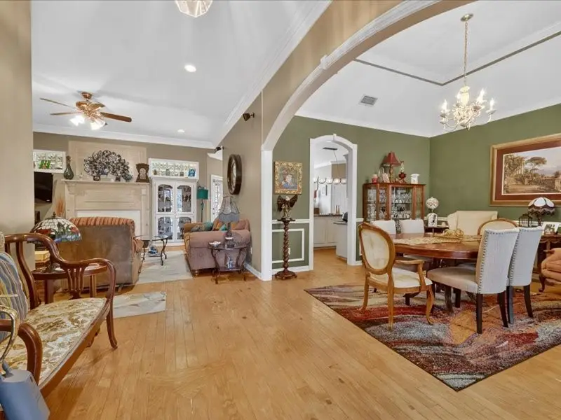 1704 S Bowen Road, Pantego, TX 76013 - #3