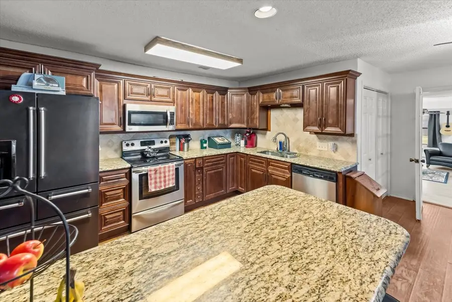 502 Bellevue Drive, Cleburne, TX 76033 - #3