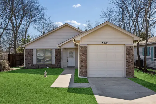 805 Phillips Street, Cleburne, TX 76033