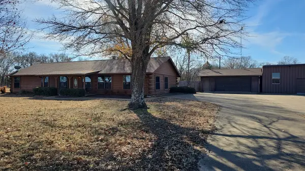 7942 Fm 859, Edgewood, TX 75117