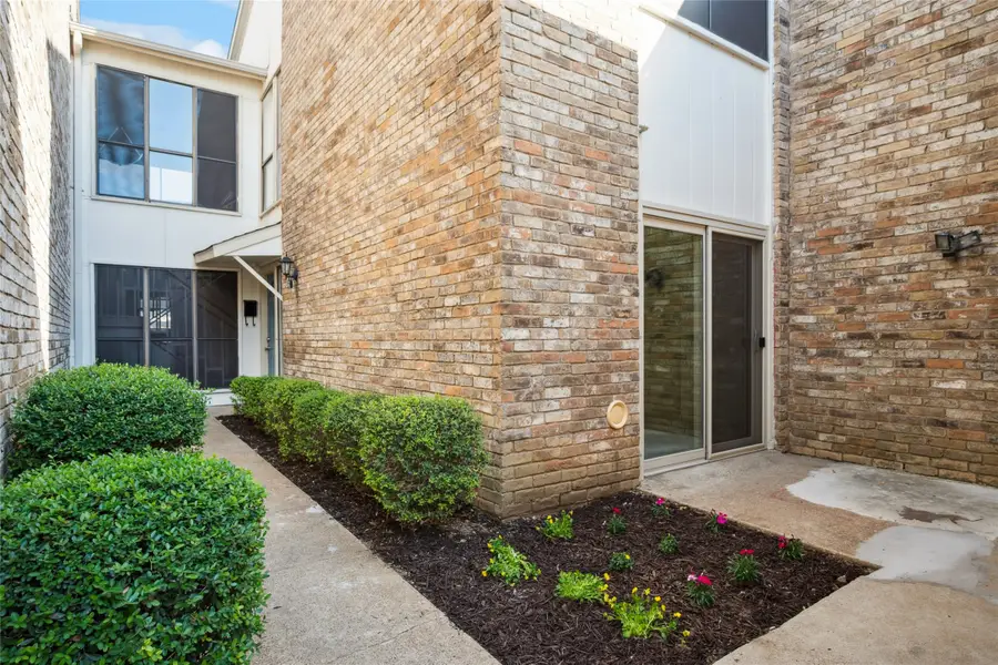 2212 Salem Drive, Carrollton, TX 75006 - #2