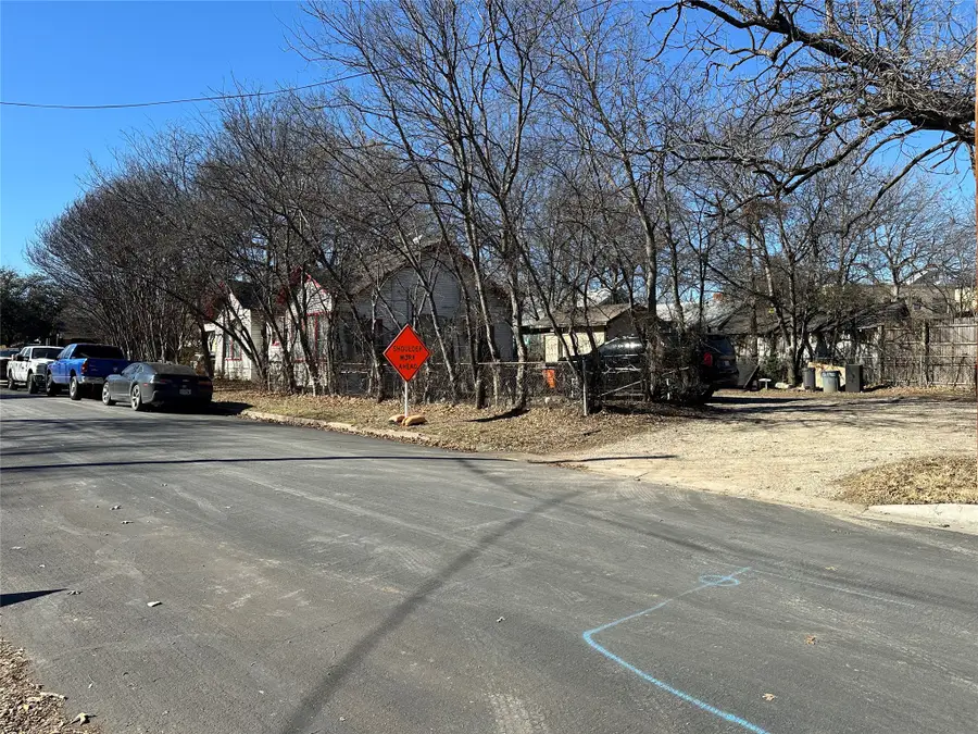 700 N Clinton Avenue, Dallas, TX 75208 - #2